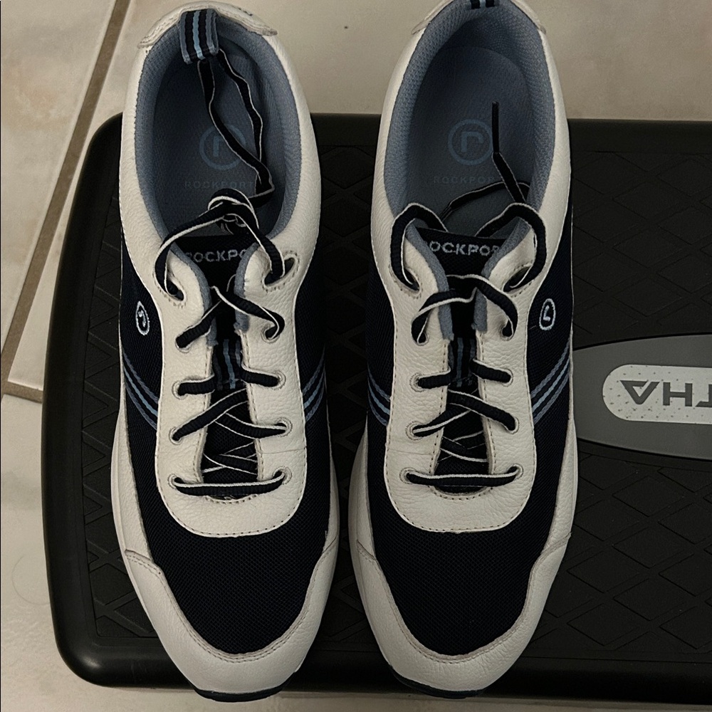 Rockport leather, walking shoes Navy and White  Sneakers